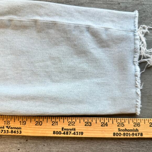 Madewell The Momjean in Harman Wash Raw Hem Light wash 26 - Picture 14 of 16